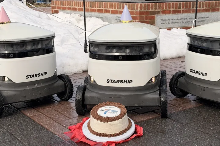 Starships celebrates seven years robot delivery at George Mason University.