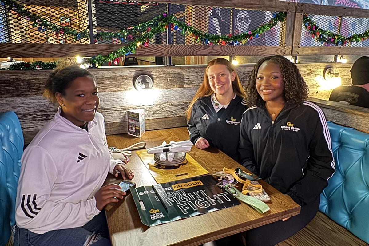 Mason Nation packed the local eats, Banditos at the University Mall, cheering on for the men's basketball team.